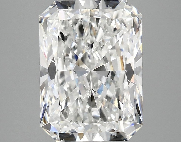 4.04 Carat Radiant Shaped Excellent Cut VVS2 IGI Certified Lab Grown Diamond