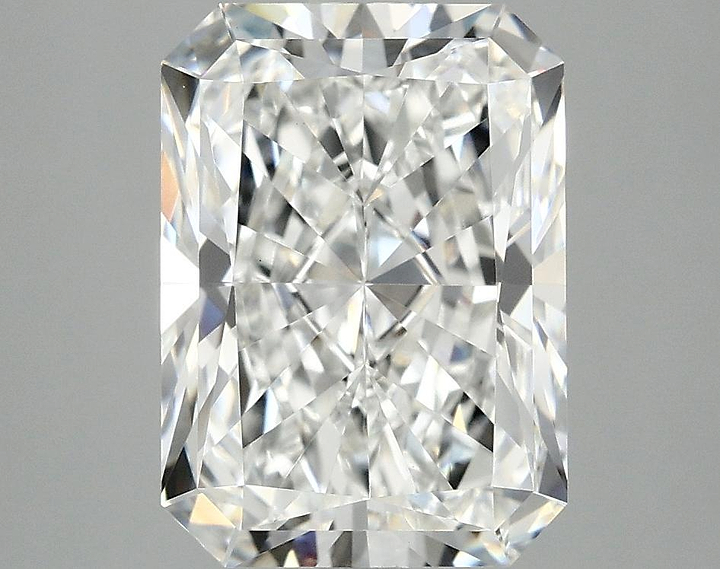 4.1 Carat Radiant Shaped Excellent Cut VVS2 IGI Certified Lab Grown Diamond