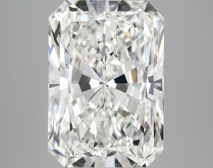 4.89 Carat Radiant Shaped Ideal Cut VVS2 IGI Certified Lab Grown Diamond