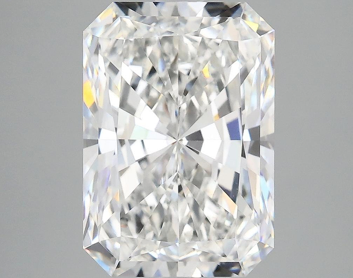 4.17 Carat Radiant Shaped Ideal Cut VVS2 IGI Certified Lab Grown Diamond