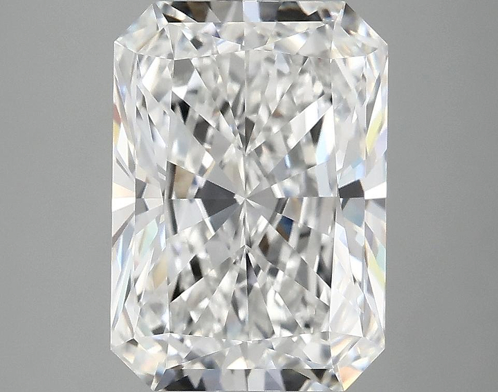 4.05 Carat Radiant Shaped Ideal Cut VVS2 IGI Certified Lab Grown Diamond