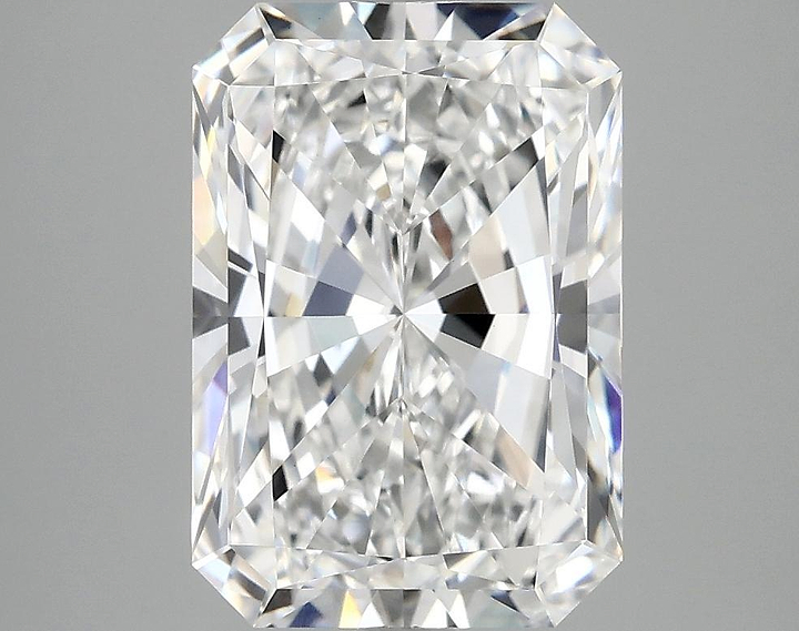 3.9 Carat Radiant Shaped Ideal Cut VVS2 IGI Certified Lab Grown Diamond