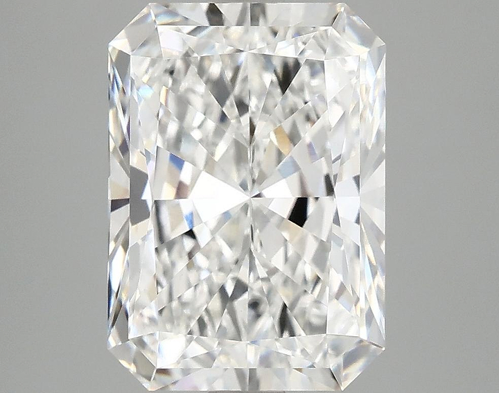 3.93 Carat Radiant Shaped Ideal Cut VVS2 IGI Certified Lab Grown Diamond