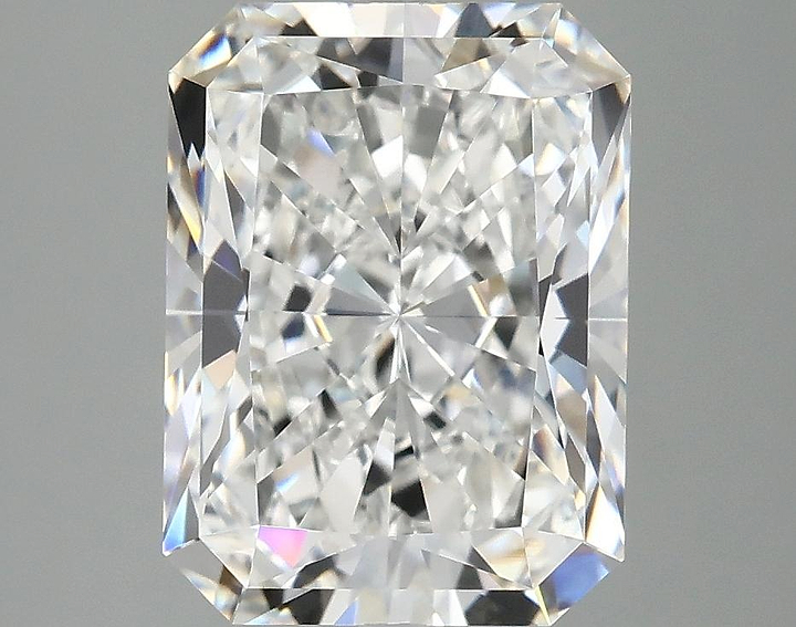 4.05 Carat Radiant Shaped Excellent Cut VVS2 IGI Certified Lab Grown Diamond
