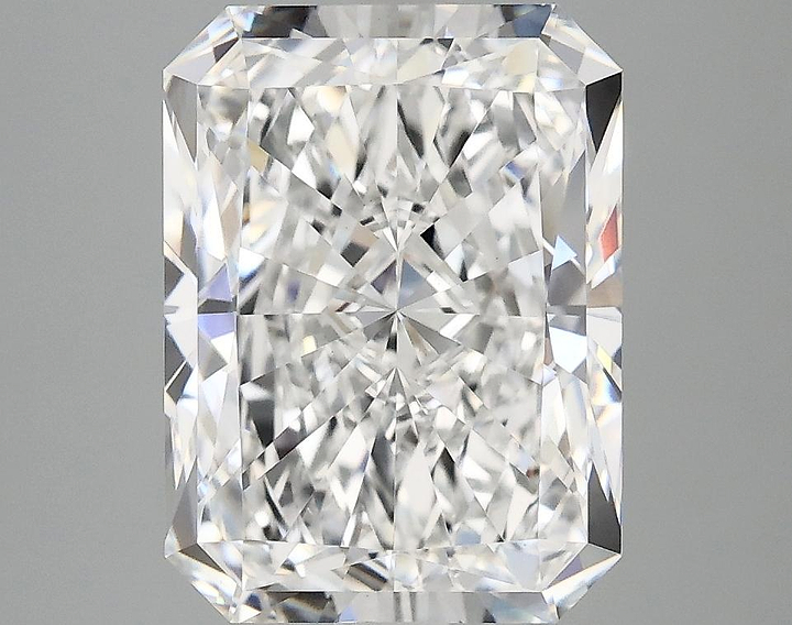 3.88 Carat Radiant Shaped Excellent Cut VVS2 IGI Certified Lab Grown Diamond