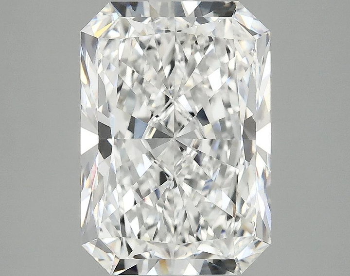 4.05 Carat Radiant Shaped Ideal Cut VVS2 IGI Certified Lab Grown Diamond