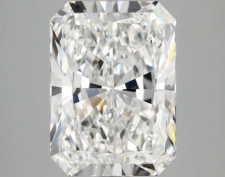 4.19 Carat Radiant Shaped Excellent Cut VVS2 IGI Certified Lab Grown Diamond