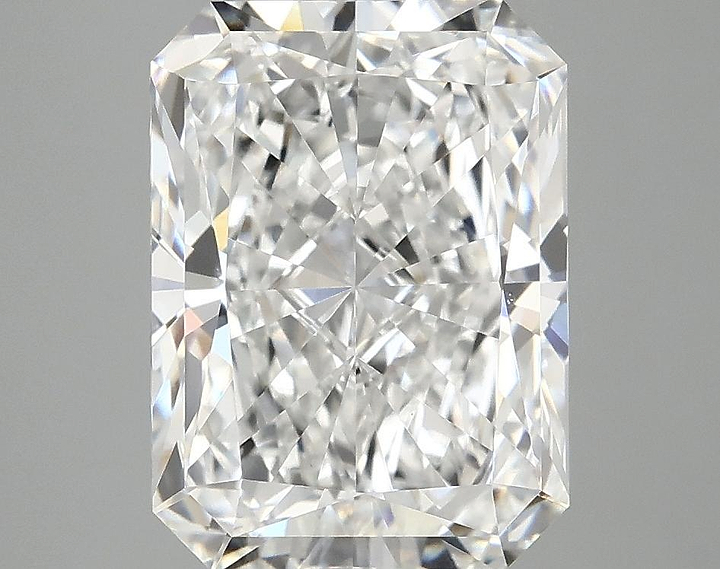 3.79 Carat Radiant Shaped Excellent Cut VVS2 IGI Certified Lab Grown Diamond