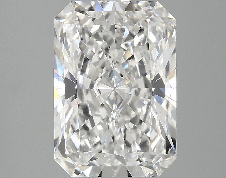 3.03 Carat Radiant Shaped Ideal Cut VS2 IGI Certified Lab Grown Diamond