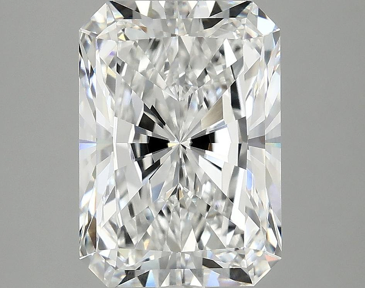 4.01 Carat Radiant Shaped Ideal Cut VVS2 IGI Certified Lab Grown Diamond