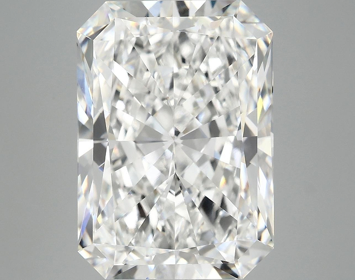 9.41 Carat Radiant Shaped Ideal Cut VVS2 IGI Certified Lab Grown Diamond