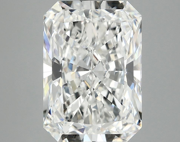 4.06 Carat Radiant Shaped Ideal Cut VVS2 IGI Certified Lab Grown Diamond