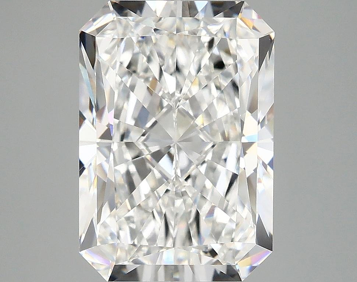 3.99 Carat Radiant Shaped Ideal Cut VVS2 IGI Certified Lab Grown Diamond
