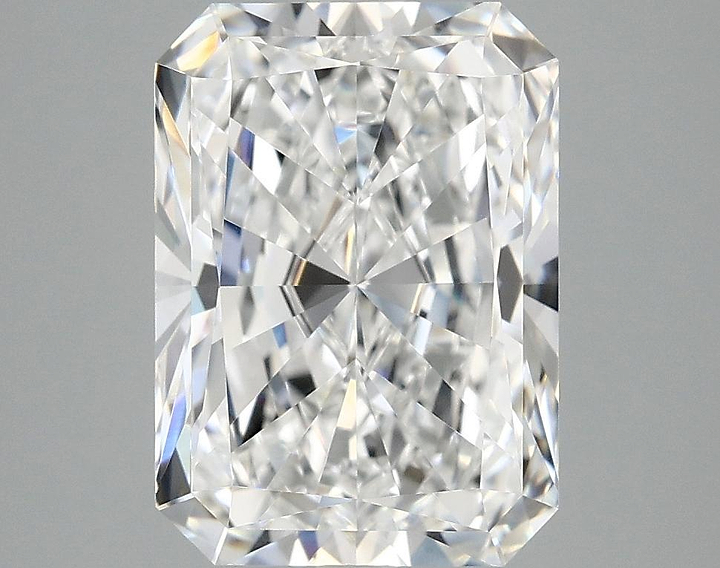 4.05 Carat Radiant Shaped Ideal Cut VVS2 IGI Certified Lab Grown Diamond