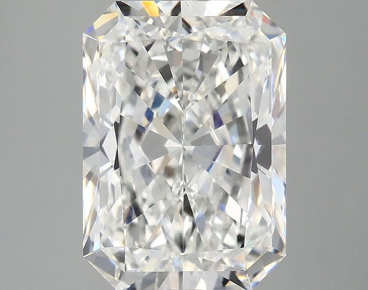 4.07 Carat Radiant Shaped Ideal Cut VS1 IGI Certified Lab Grown Diamond