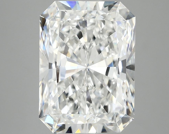 4.06 Carat Radiant Shaped Excellent Cut VVS2 IGI Certified Lab Grown Diamond