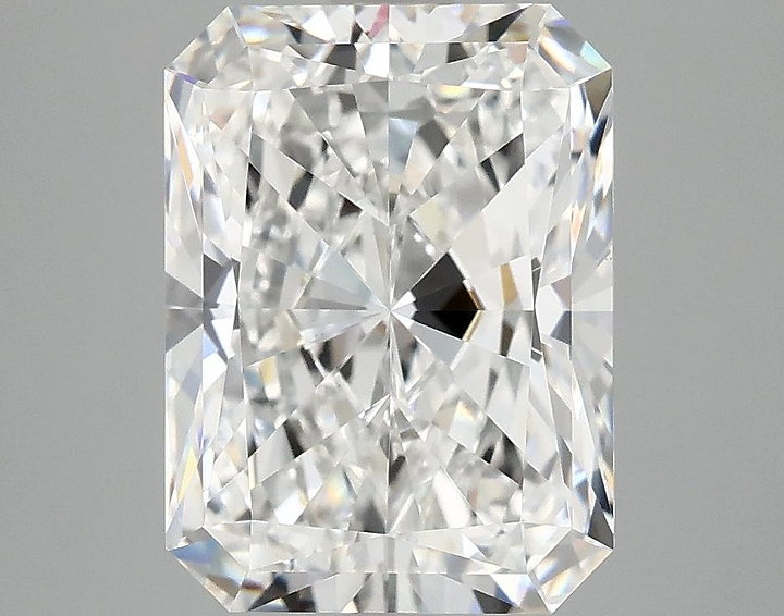 4.05 Carat Radiant Shaped Excellent Cut VVS2 IGI Certified Lab Grown Diamond