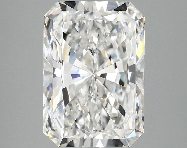 3.81 Carat Radiant Shaped Ideal Cut VVS2 IGI Certified Lab Grown Diamond
