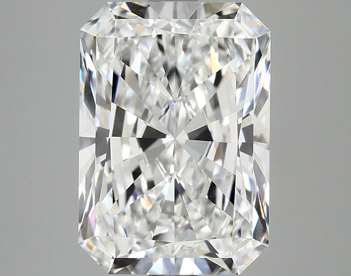 4.02 Carat Radiant Shaped Ideal Cut VVS2 IGI Certified Lab Grown Diamond