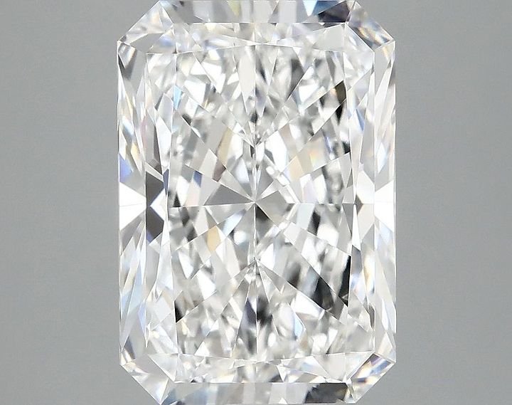 4.85 Carat Radiant Shaped Ideal Cut VS1 IGI Certified Lab Grown Diamond