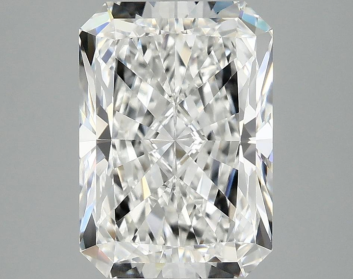 3.85 Carat Radiant Shaped Ideal Cut VVS2 IGI Certified Lab Grown Diamond