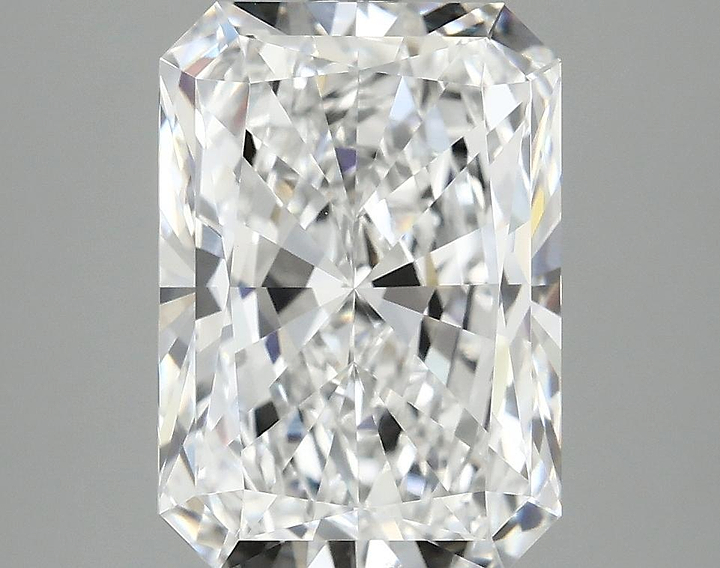 4.07 Carat Radiant Shaped Ideal Cut VVS2 IGI Certified Lab Grown Diamond