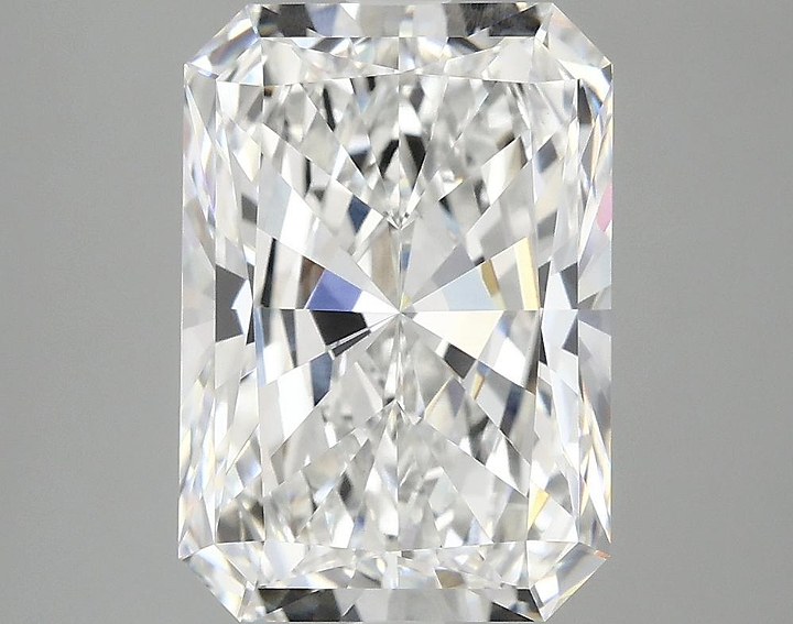 4.07 Carat Radiant Shaped Ideal Cut VVS2 IGI Certified Lab Grown Diamond
