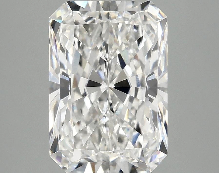 3.08 Carat Radiant Shaped Ideal Cut VVS2 IGI Certified Lab Grown Diamond