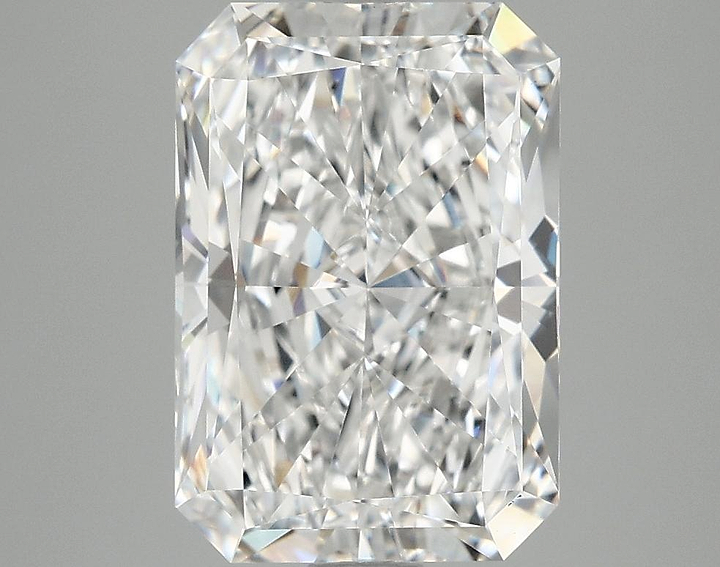 3.86 Carat Radiant Shaped Ideal Cut VVS2 IGI Certified Lab Grown Diamond
