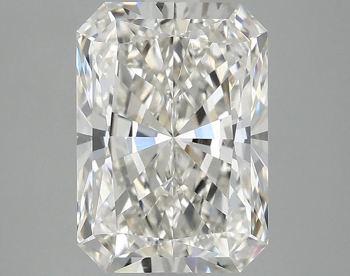 3.1 Carat Radiant Shaped Ideal Cut VVS2 IGI Certified Lab Grown Diamond