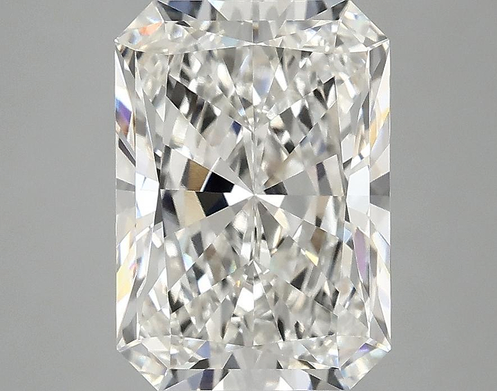 3.07 Carat Radiant Shaped Ideal Cut VVS2 IGI Certified Lab Grown Diamond