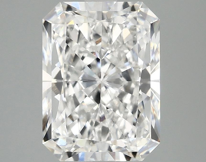 3.06 Carat Radiant Shaped Excellent Cut VVS2 IGI Certified Lab Grown Diamond