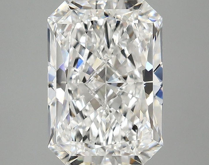 2.95 Carat Radiant Shaped Ideal Cut VS1 IGI Certified Lab Grown Diamond