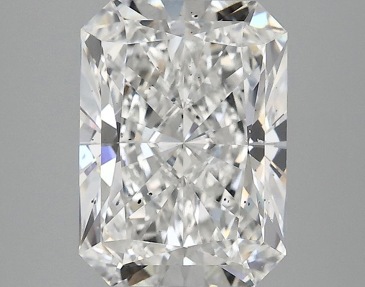 3.05 Carat Radiant Shaped Excellent Cut SI1 IGI Certified Lab Grown Diamond