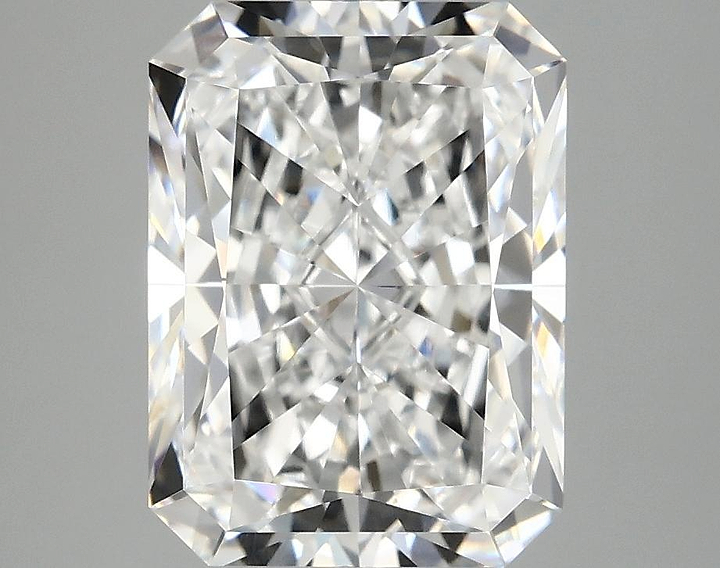 4.04 Carat Radiant Shaped Excellent Cut VVS2 IGI Certified Lab Grown Diamond