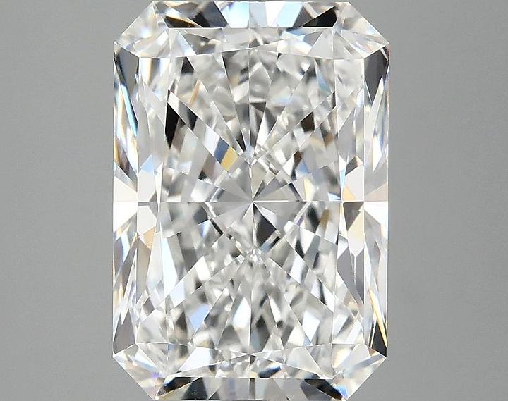 4.05 Carat Radiant Shaped Ideal Cut VVS2 IGI Certified Lab Grown Diamond