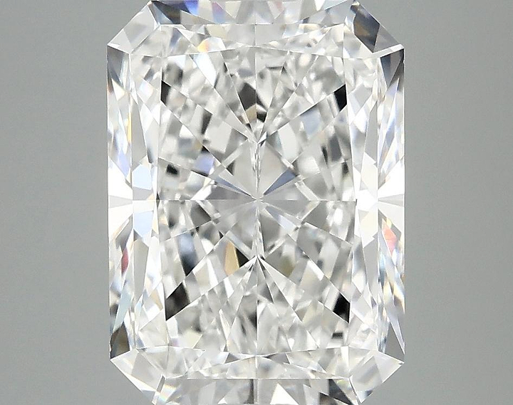 4.03 Carat Radiant Shaped Excellent Cut VVS2 IGI Certified Lab Grown Diamond