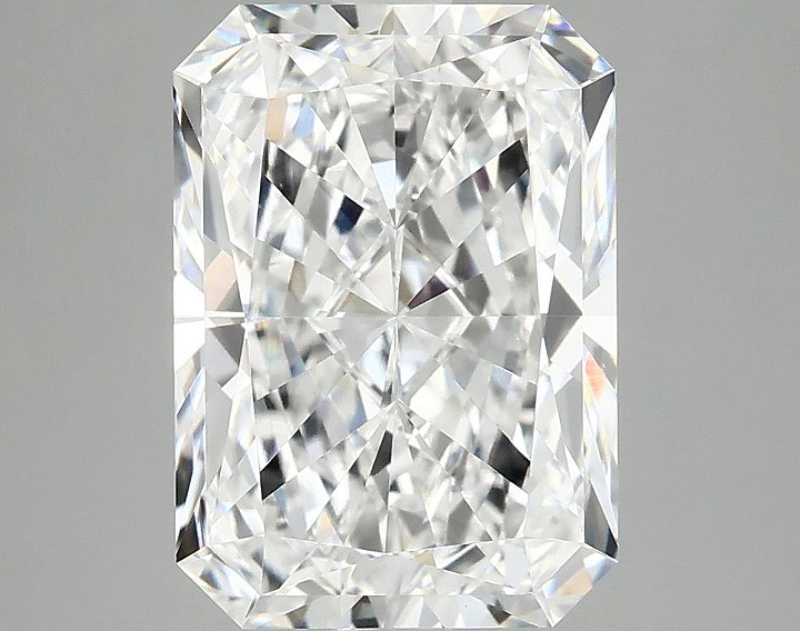 3.85 Carat Radiant Shaped Ideal Cut VVS2 IGI Certified Lab Grown Diamond