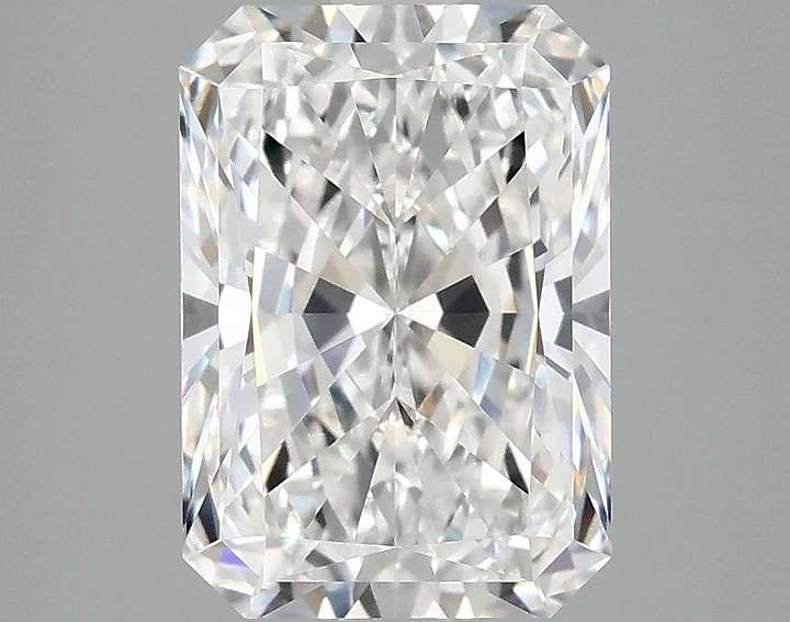 3.09 Carat Radiant Shaped Ideal Cut VVS2 IGI Certified Lab Grown Diamond