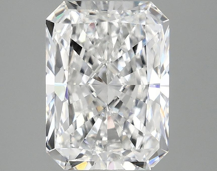 2.97 Carat Radiant Shaped Excellent Cut VS1 IGI Certified Lab Grown Diamond