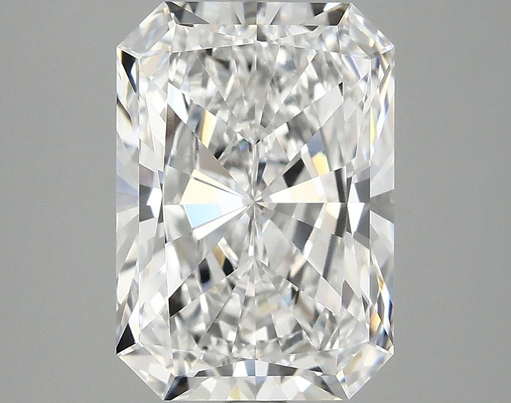 3.97 Carat Radiant Shaped Ideal Cut VVS2 IGI Certified Lab Grown Diamond