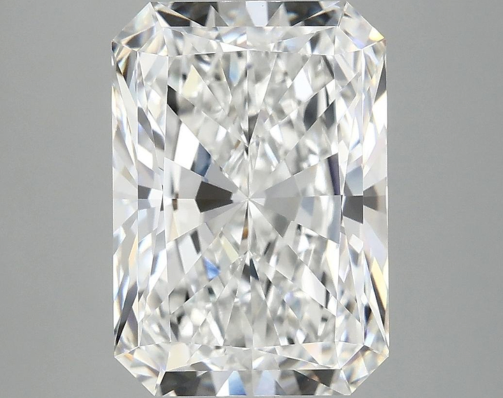 4.9 Carat Radiant Shaped Ideal Cut VS1 IGI Certified Lab Grown Diamond