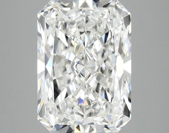 4.1 Carat Radiant Shaped Ideal Cut VVS2 IGI Certified Lab Grown Diamond