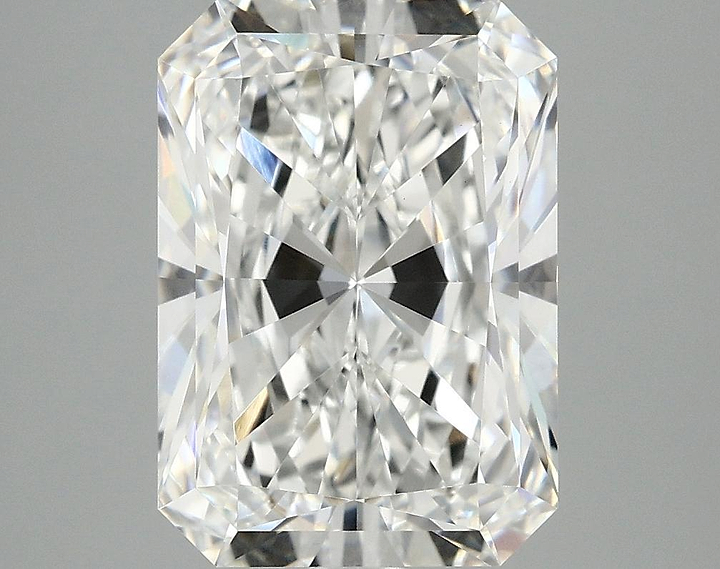 4.2 Carat Radiant Shaped Ideal Cut VVS2 IGI Certified Lab Grown Diamond