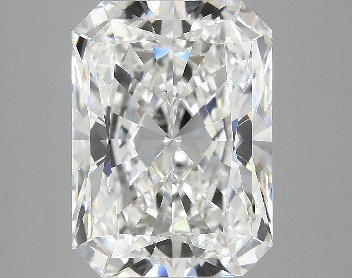 4.14 Carat Radiant Shaped Excellent Cut VVS2 IGI Certified Lab Grown Diamond