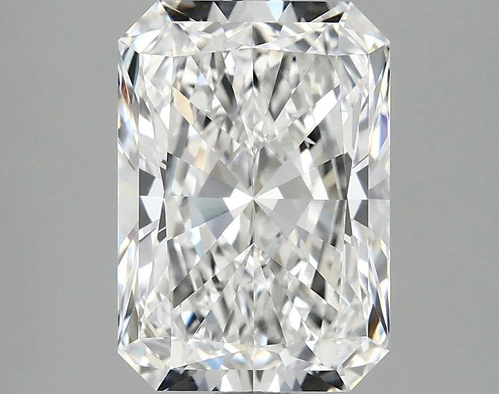 3.0 Carat Radiant Shaped Ideal Cut VS2 IGI Certified Lab Grown Diamond