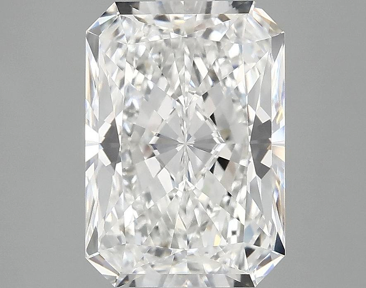 3.07 Carat Radiant Shaped Ideal Cut VVS2 IGI Certified Lab Grown Diamond