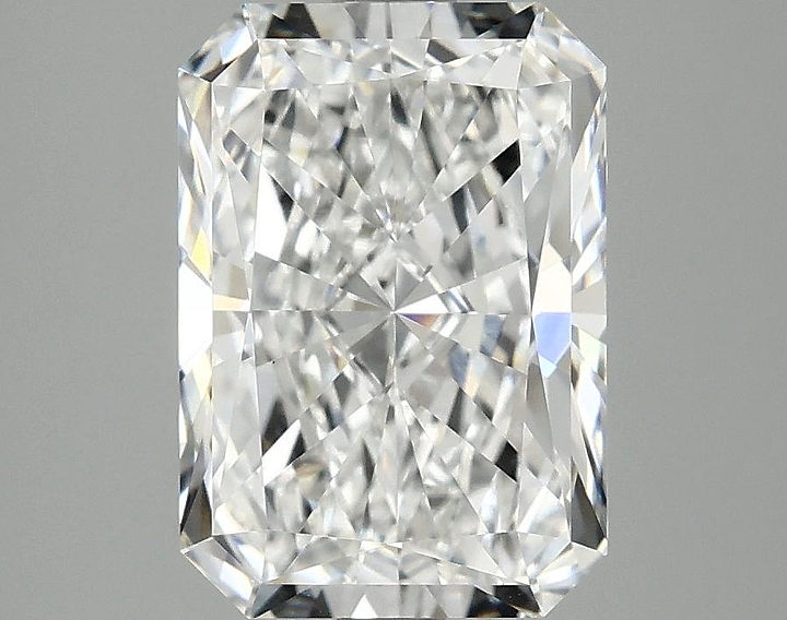 3.09 Carat Radiant Shaped Ideal Cut VVS2 IGI Certified Lab Grown Diamond
