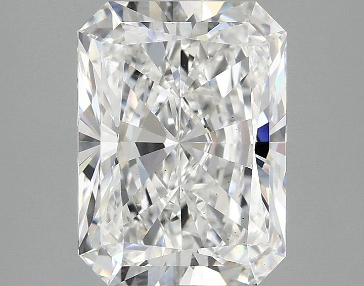 3.09 Carat Radiant Shaped Excellent Cut VS2 IGI Certified Lab Grown Diamond