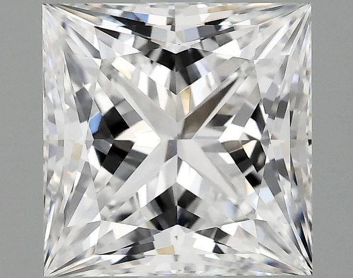 2.1 Carat Princess Shaped Ideal Cut VVS2 IGI Certified Lab Grown Diamond